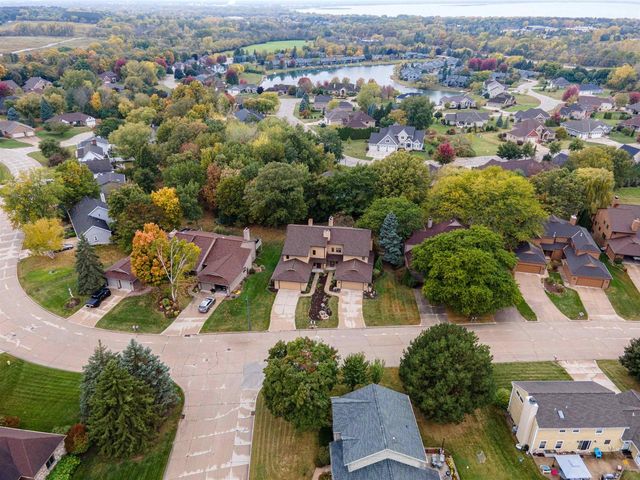 1505 N BAY HIGHLANDS DRIVE, Green Bay, WI 54311