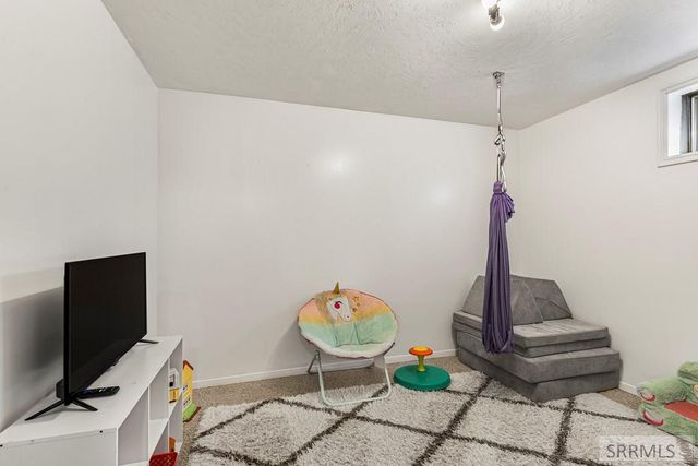 396 Berrett Avenue, Shelley, ID 83274