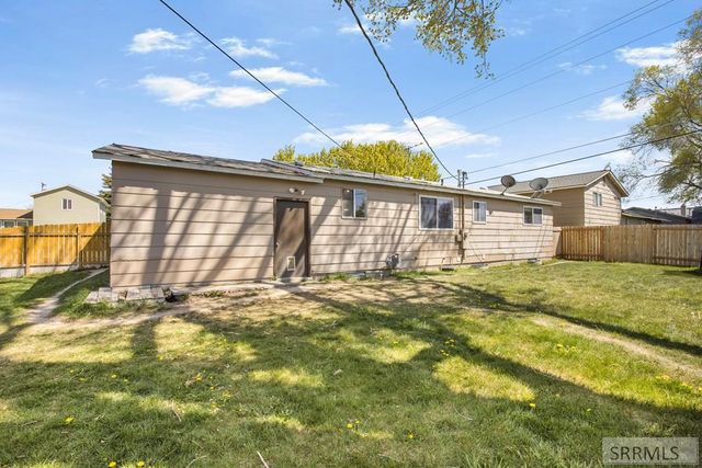 396 Berrett Avenue, Shelley, ID 83274
