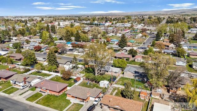 396 Berrett Avenue, Shelley, ID 83274
