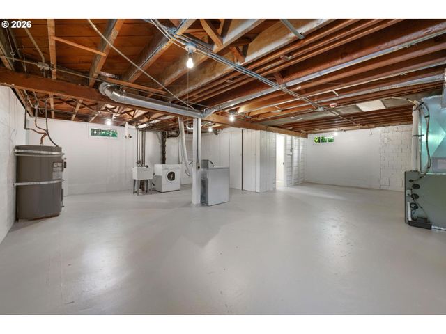 3814 Ne SIMPSON St, Portland, OR 97211