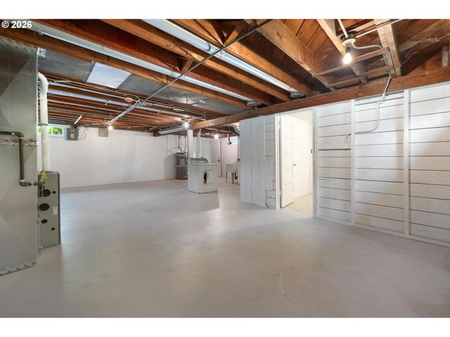 3814 Ne SIMPSON St, Portland, OR 97211