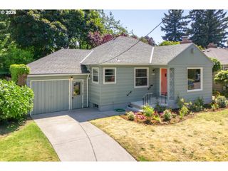 3814 Ne SIMPSON St, Portland, OR 97211