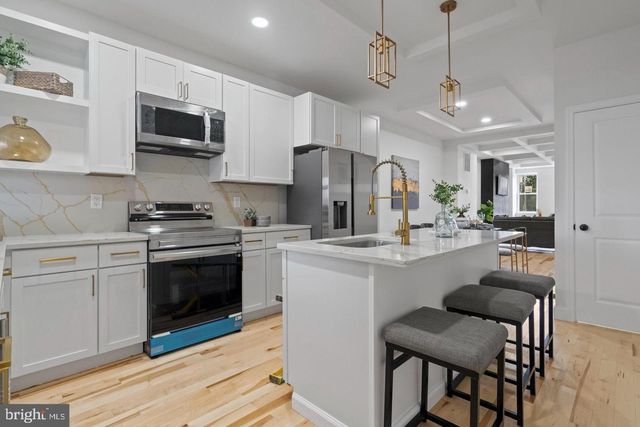1049 N MILTON AVE, Baltimore, MD 21205