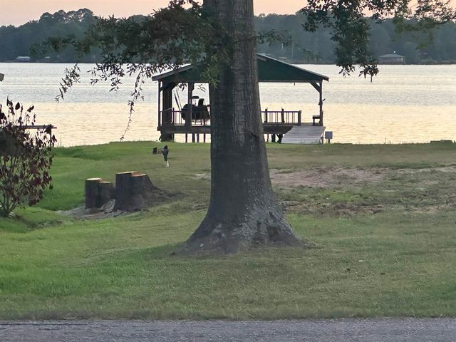 632 County Road 183, Carthage, TX 75633