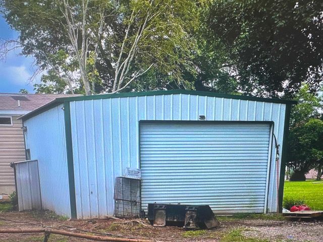 632 County Road 183, Carthage, TX 75633