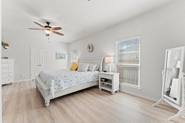 5114 Brett Drive, Pearland, TX 77584