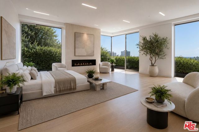 1029 Wallace, Beverly Hills, CA 90210