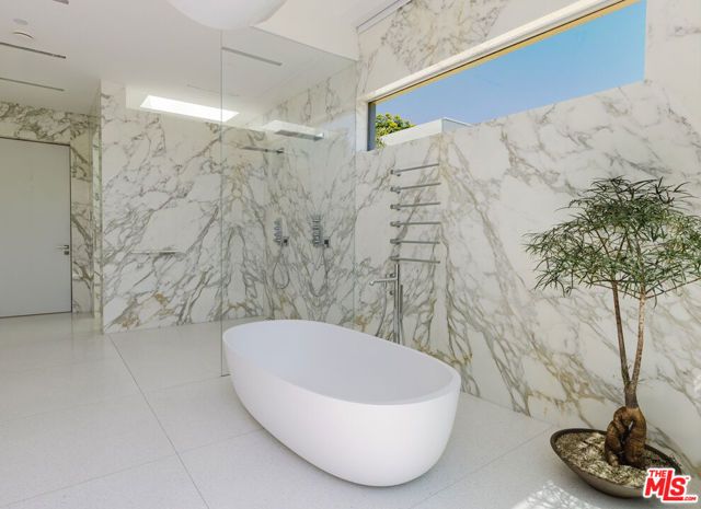 1029 Wallace, Beverly Hills, CA 90210