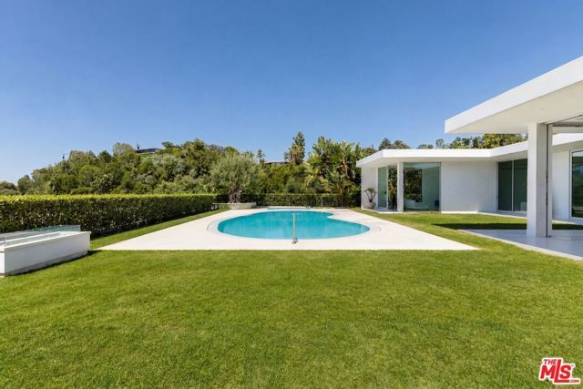 1029 Wallace, Beverly Hills, CA 90210