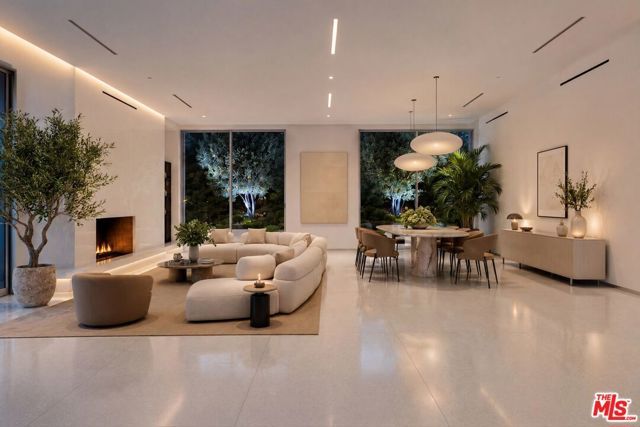 1029 Wallace, Beverly Hills, CA 90210