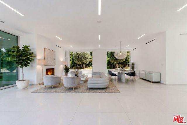 1029 Wallace, Beverly Hills, CA 90210