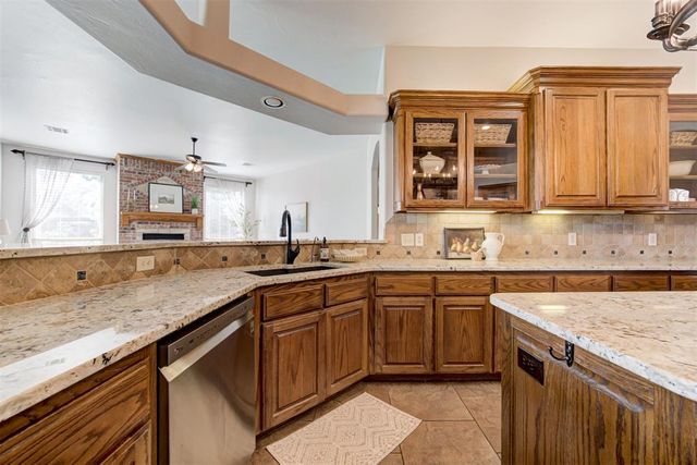 18808 Shilstone Way, Edmond, OK 73012