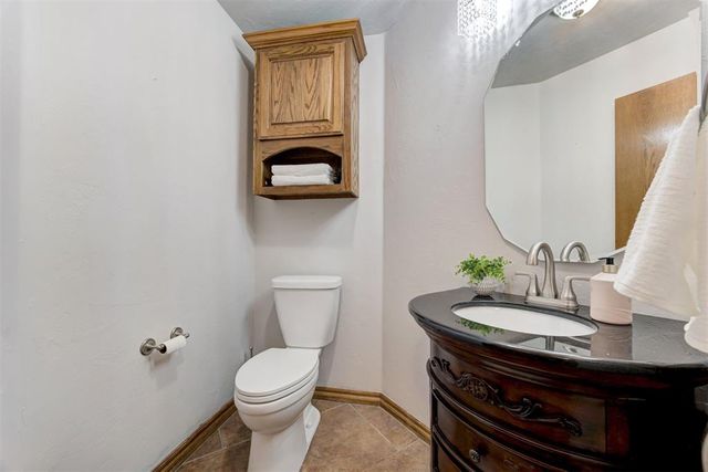 18808 Shilstone Way, Edmond, OK 73012