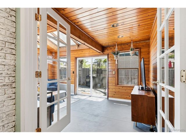 424 S Uvalda Cir, Aurora, CO 80012