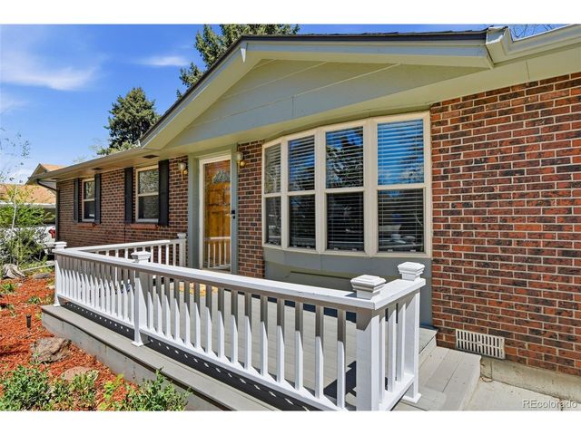 424 S Uvalda Cir, Aurora, CO 80012