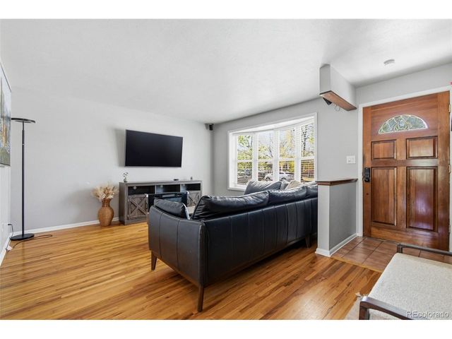 424 S Uvalda Cir, Aurora, CO 80012