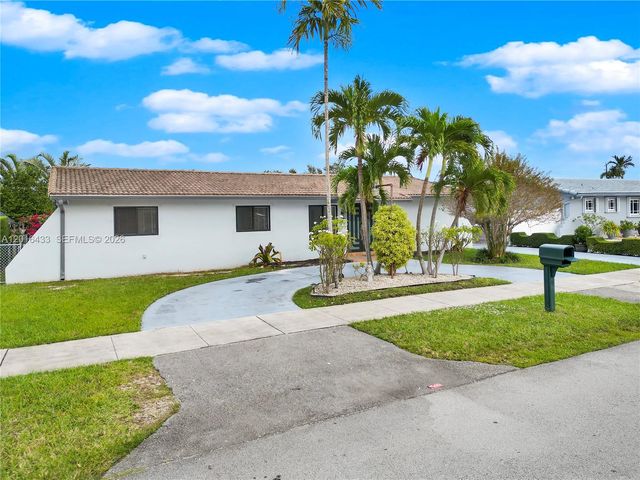10731 SW 28th St 10731, Miami, FL 33165