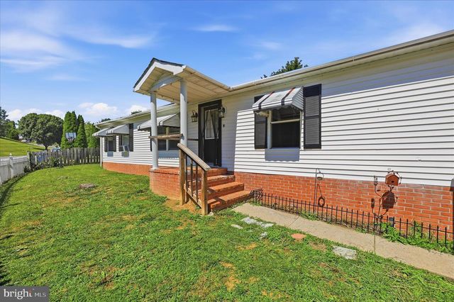 16256 MCGREGOR DR, Hagerstown, MD 21740