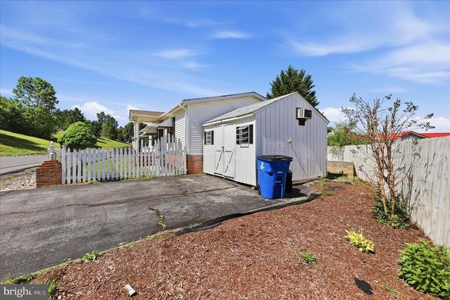 16256 MCGREGOR DR, Hagerstown, MD 21740