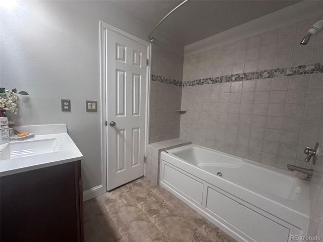 789 hamal Drive, Lone Tree, CO 80124