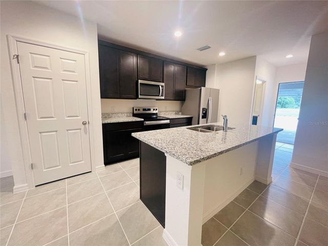 180 GLASS ONION DRIVE, Howey In The Hills, FL 34737