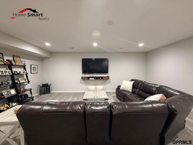 6008 Las Verdes Lane, Lincoln, NE 68523