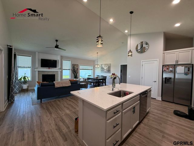 6008 Las Verdes Lane, Lincoln, NE 68523