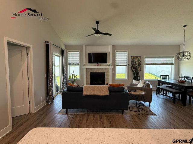 6008 Las Verdes Lane, Lincoln, NE 68523