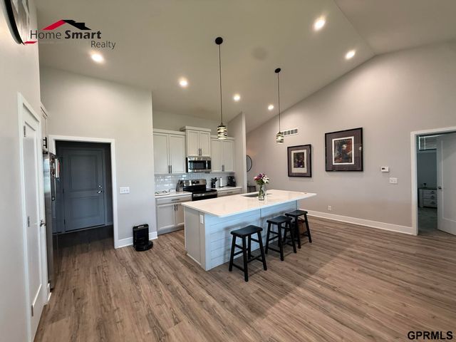 6008 Las Verdes Lane, Lincoln, NE 68523