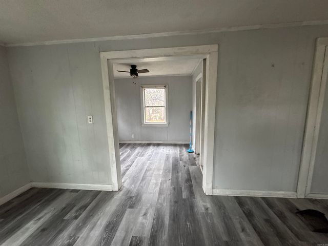 1028 Lincoln St Street, Malvern, AR 72104