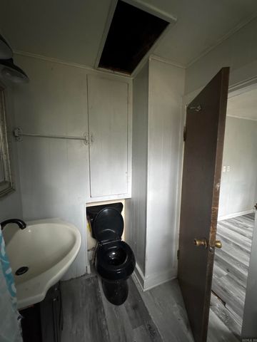 1028 Lincoln St Street, Malvern, AR 72104