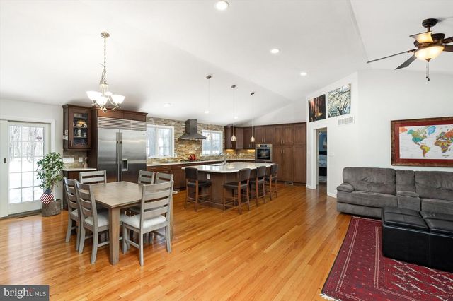 327 GORDON ROAD, Robbinsville, NJ 08691