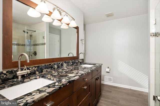 327 GORDON ROAD, Robbinsville, NJ 08691