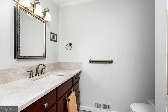 327 GORDON ROAD, Robbinsville, NJ 08691