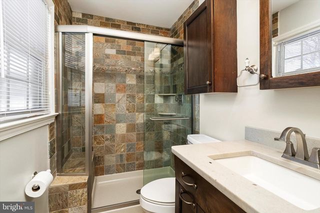 327 GORDON ROAD, Robbinsville, NJ 08691