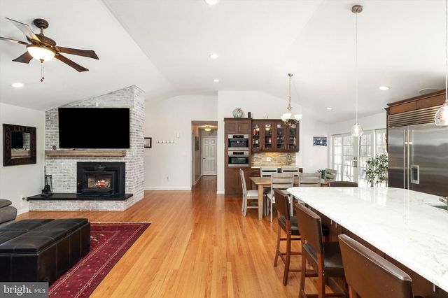 327 GORDON ROAD, Robbinsville, NJ 08691