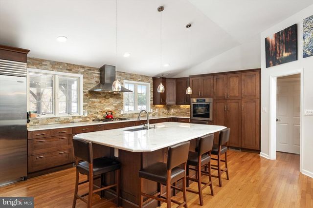 327 GORDON ROAD, Robbinsville, NJ 08691