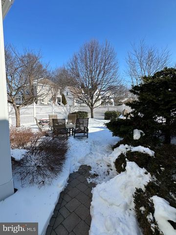 616 YARDLEY LN, Downingtown, PA 19335