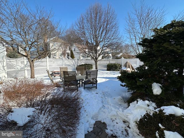 616 YARDLEY LN, Downingtown, PA 19335