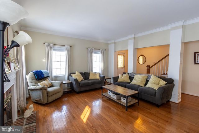 616 YARDLEY LN, Downingtown, PA 19335