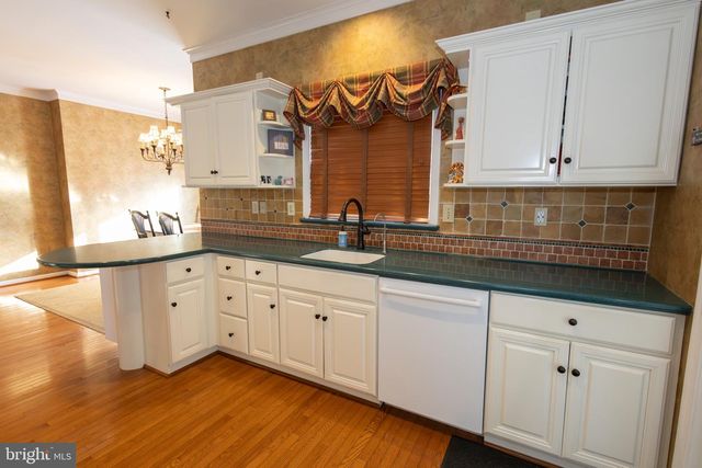 616 YARDLEY LN, Downingtown, PA 19335