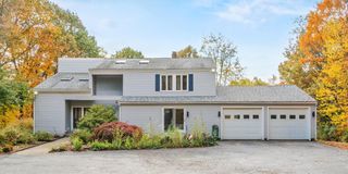36 Sunrise Ave, Leominster, MA 01453