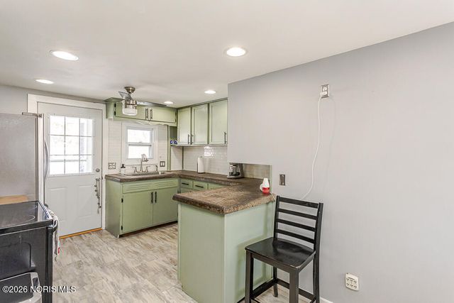 5857 Pickard Drive, Toledo, OH 43613