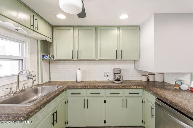 5857 Pickard Drive, Toledo, OH 43613