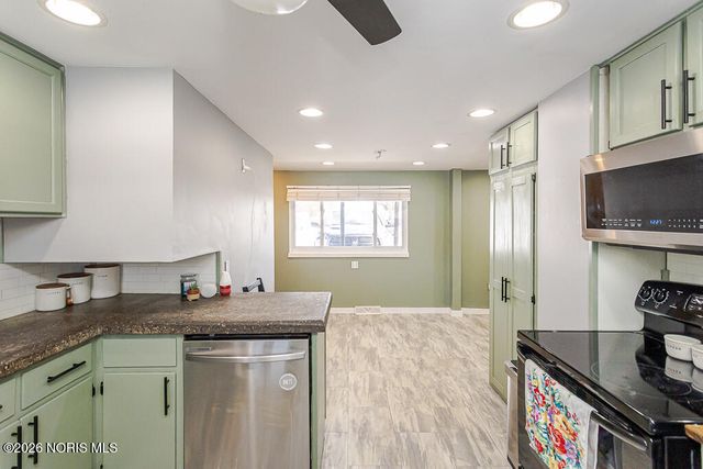 5857 Pickard Drive, Toledo, OH 43613