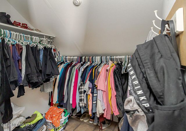 5857 Pickard Drive, Toledo, OH 43613