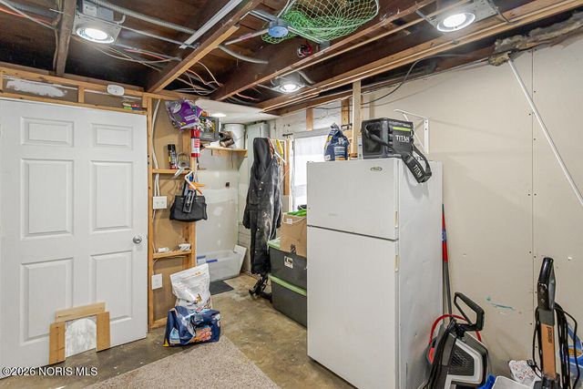 5857 Pickard Drive, Toledo, OH 43613