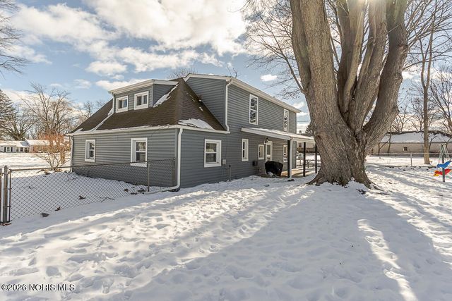 5857 Pickard Drive, Toledo, OH 43613