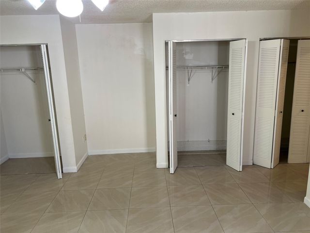 2941 NW 92nd Avenue, Coral Springs, FL 33065